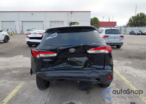 2025 Toyota Corolla Cross L z USA, uszkodzony, nr VIN 7MUAAAAG7SV149014